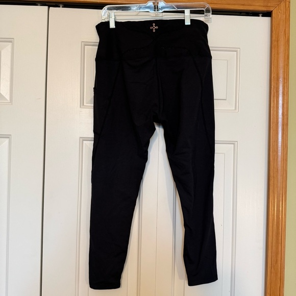 Tommie Copper Leggings - Picture 3 of 8